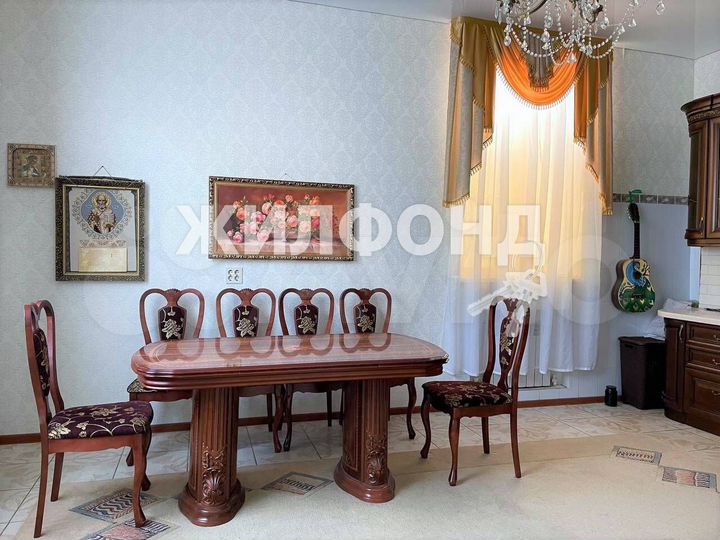 Дом 153 м² на участке 1 сот.