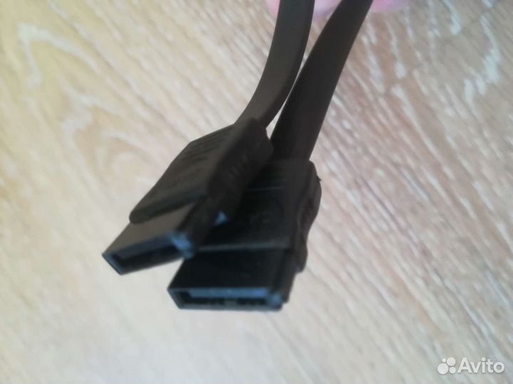 Кабель питания SATA