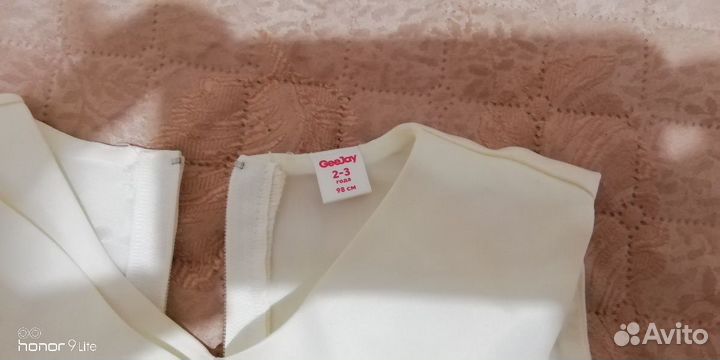 Платья