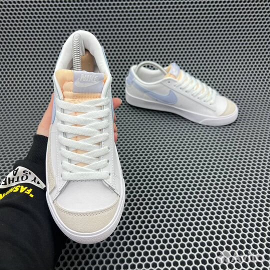 Кроссовки Nike Blazer Low 77 Vintage White Ghost