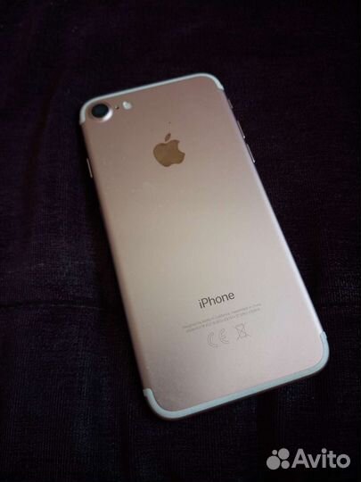 Телефон iPhone 7