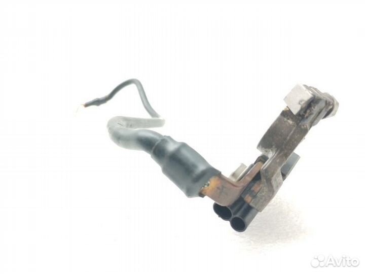 Клемма аккумулятора Mercedes-Benz C-Class W204 1.8