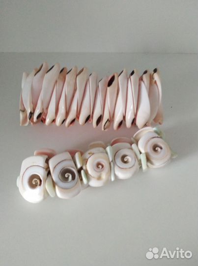 Браслеты из ракушек на резинке