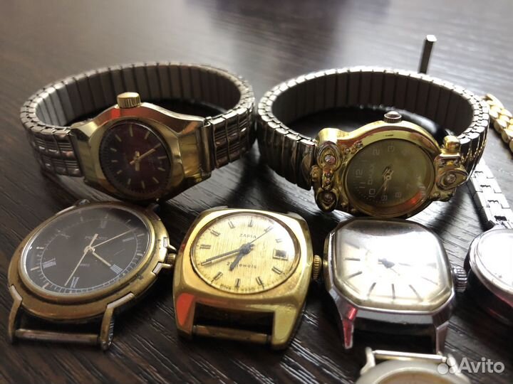 Старые часы одним лотом