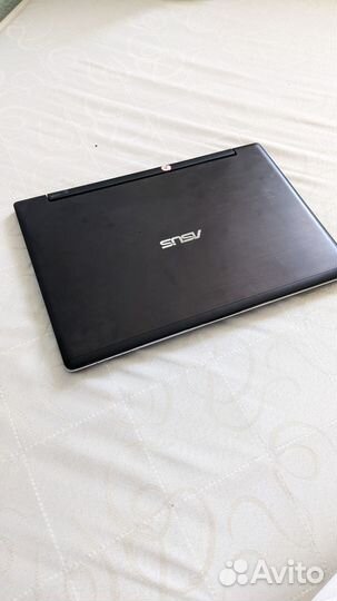 Ноутбук asus core i3 (4), 8 озу nvidia 2000mb