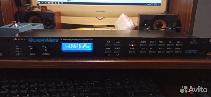 Alesis HR-16, HR-16B, MMT-8, Quadraverb дисплей