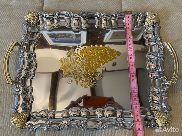 Поднос с виноградом Bergner хромированный