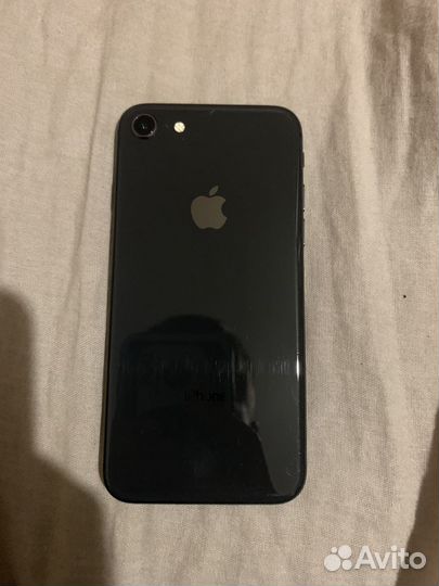 iPhone 8, 64 ГБ