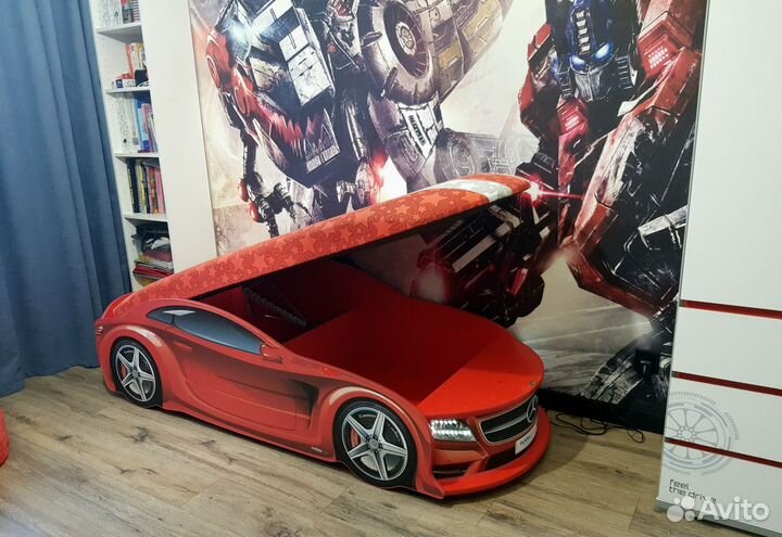 Детская кровать машина с подсветкой