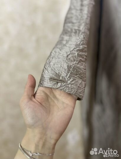 Платье из жатой тафты