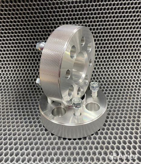 Проставки колесные 4х98 40мм цо 58.6 2шт