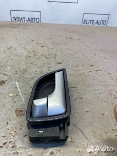 Ручка двери внутренняя передняя левая Kia Rio 3