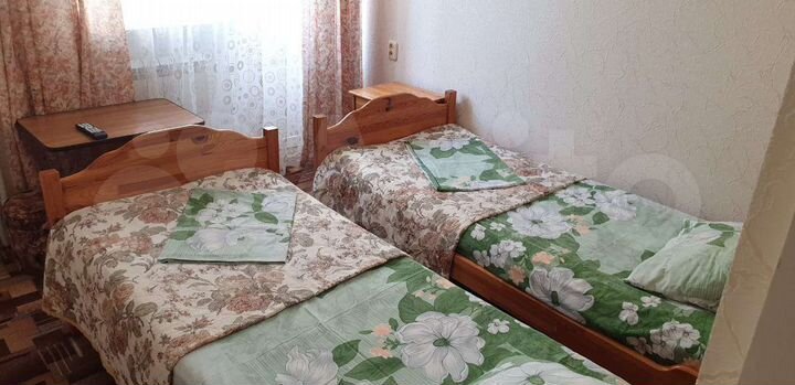 Комната 12 м² в 5-к., 1/2 эт.