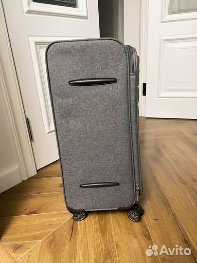 Чемодан на колесах