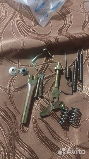 Ремкомплект задних тормозных колодок на шанс,ланос