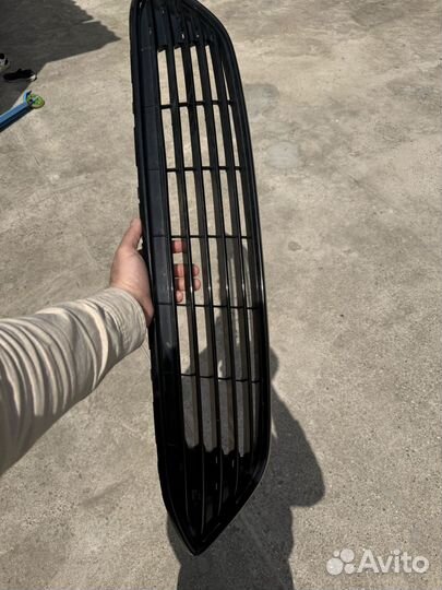 Черная решетка на фф3 рест