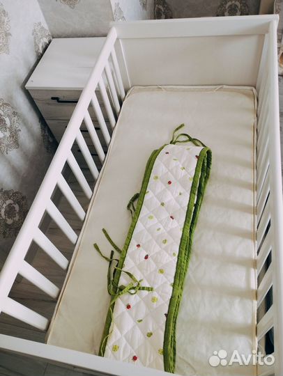 Детская кроватка