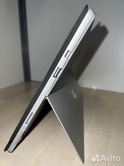 Microsoft Surface Pro 6 I7-8650U/16G/512G like New