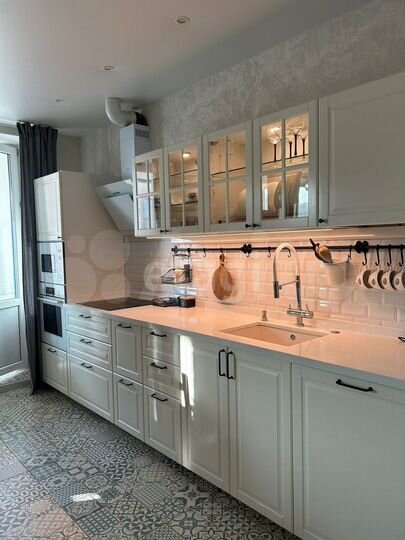 3-к. квартира, 123 м², 17/25 эт.