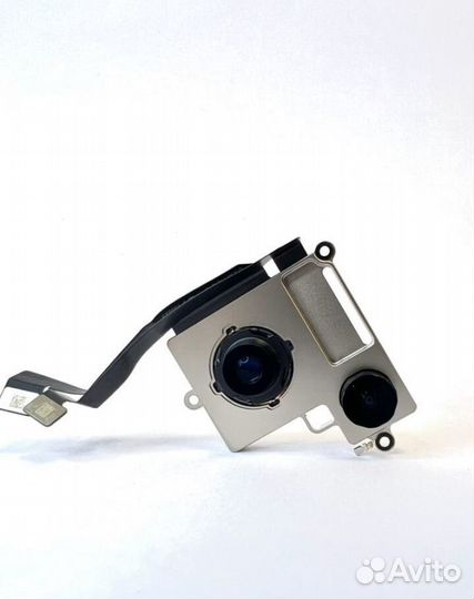 Задняя камера iPhone 14