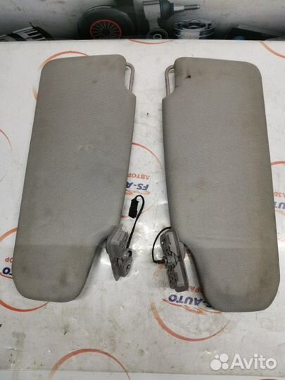 Козырек солнцезащитный Volvo V60 2.0 дизель D5204T