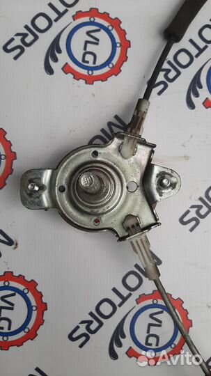 Стеклоподъемник механический Hyundai Accent 2 2007