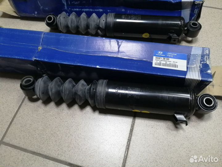 Задние амортизаторы Санта Фе. Новые. Оригинал