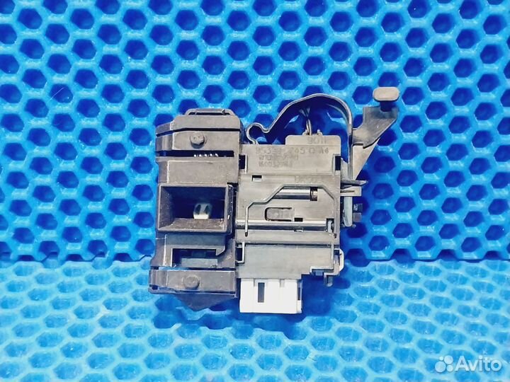 Убл Замок люка стиральной машины Ariston Indesit