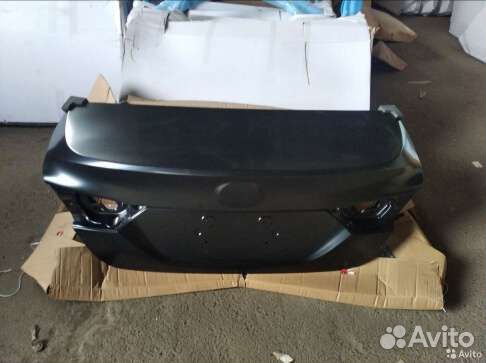 Крышка багажника Toyota Camry 70