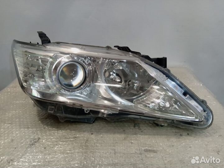 Фара правая toyota Camry 50