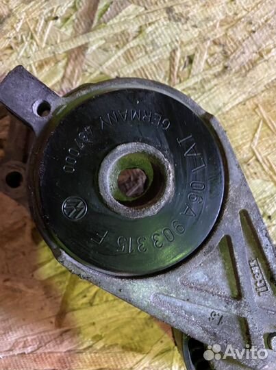 Ролик натяжитель ремня vw passat golf 1.6 bse