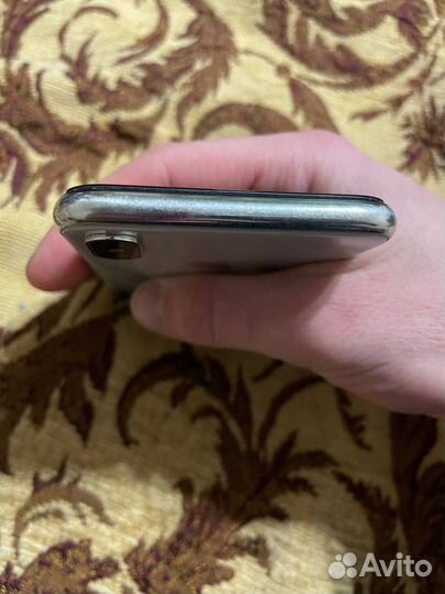 iPhone X, 64 ГБ