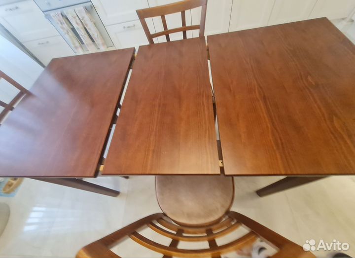 Кухонный стол и стулья комплект бу