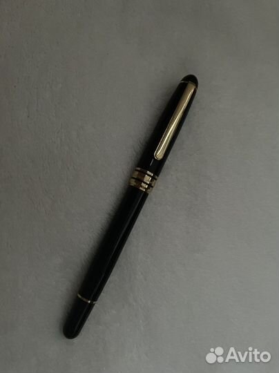 Перьевая ручка с позолоченным пером