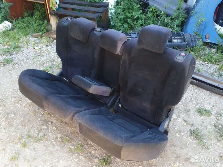 Задние сиденья трансформеры Honda