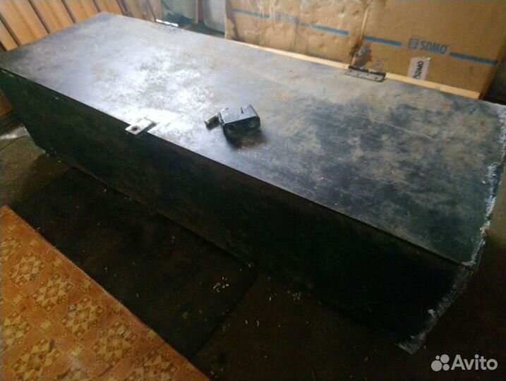Ящик для перевозки личных запчастей, инструмента