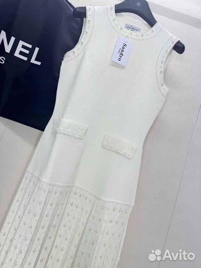 Белоснежное платье Sandro