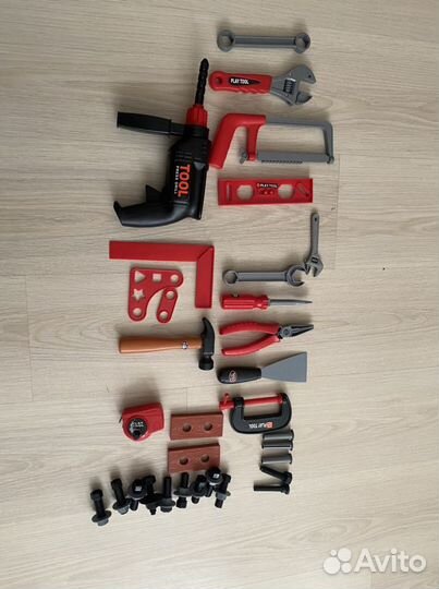 Наборы строительных инструментов (2 штуки)