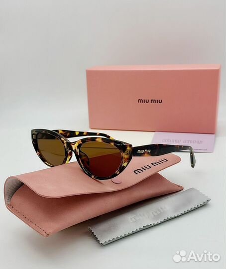 Имиджевые очки miu miu