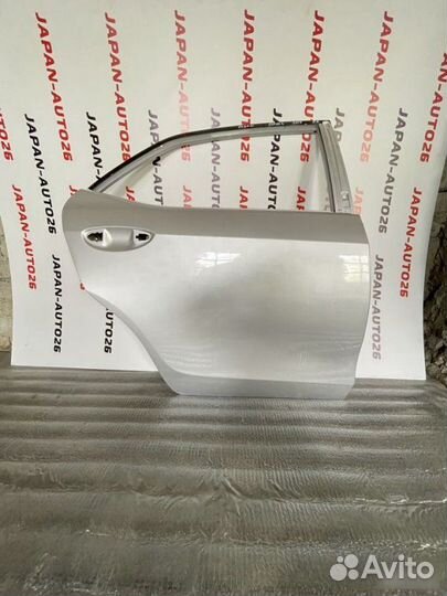 Дверь задняя правая Toyota Corolla E150 1.6 L