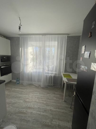2-к. квартира, 47 м², 1/4 эт.