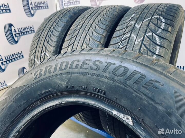 Bridgestone Blizzak LM-001 215/65 R17 99H