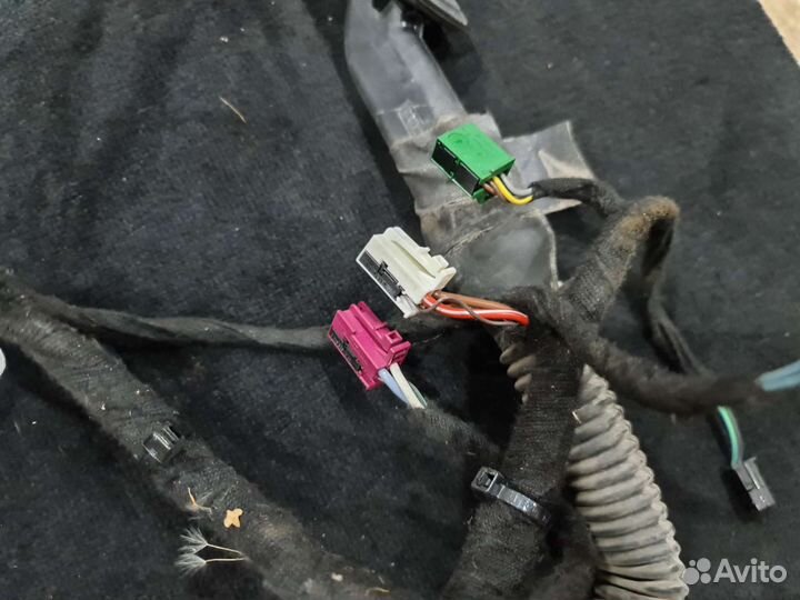 Проводка задней двери Mercedes GLE292