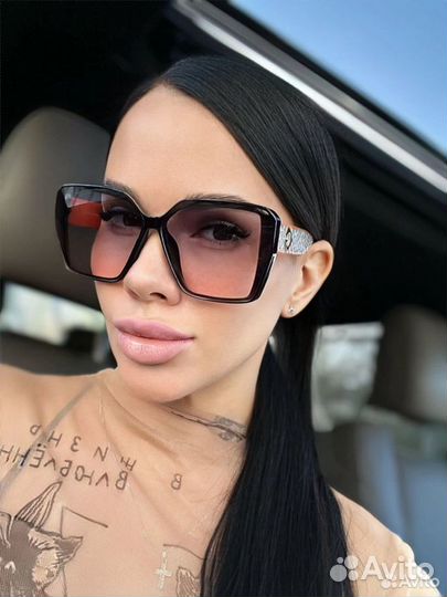 Солнцезащитные очки Gucci