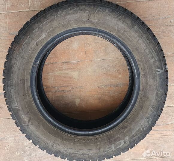 Pirelli Ice Zero 215/65 R16 102T