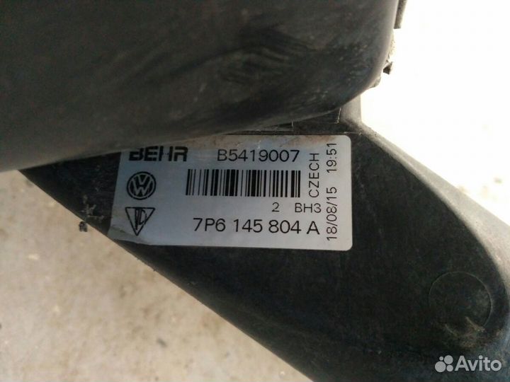 Volkswagen Touareg NF 2 4.2TDI интеркулер правый