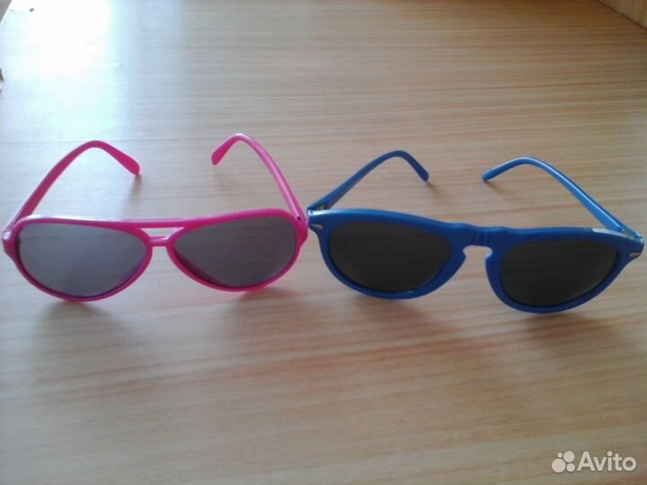Очки солнцезащитные, детские + расчёска- впридачу