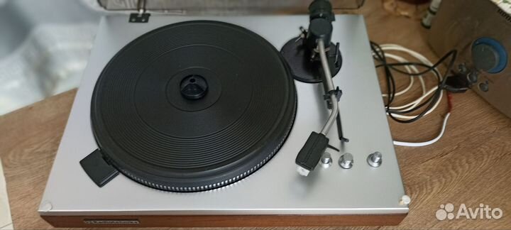 Проигрыватель винила