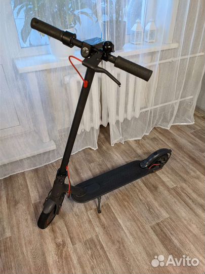 Электросамокат Xiaomi m365 Pro (оригинал)