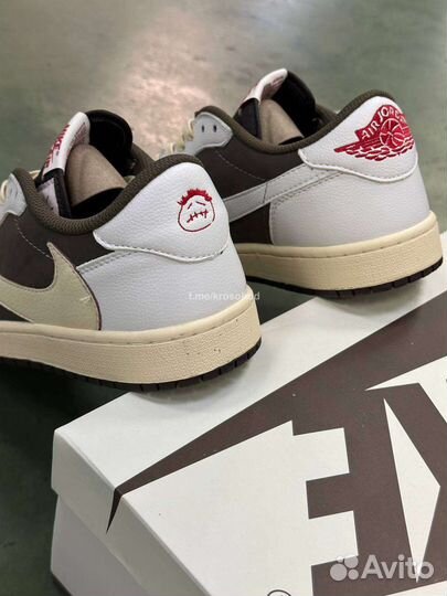 Jordan 1 retro low og sp travis scott